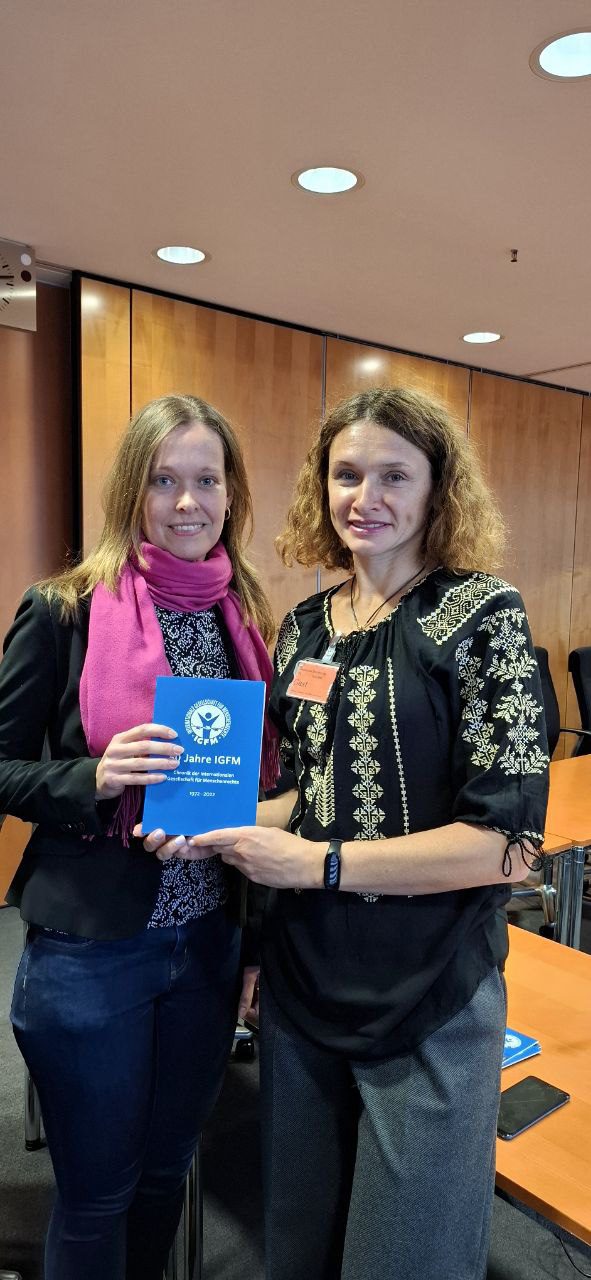 l. Dr. Sonja Müller